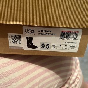 UGGS Chaney black size 9.5
